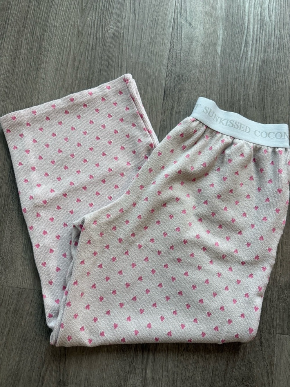 Sunkissed Cropped Knit Pants in Light Pink with Pink Heart Print